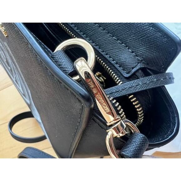 NWOT Michael Kors small black handbag w outer case black w gray rose design - Picture 9 of 9